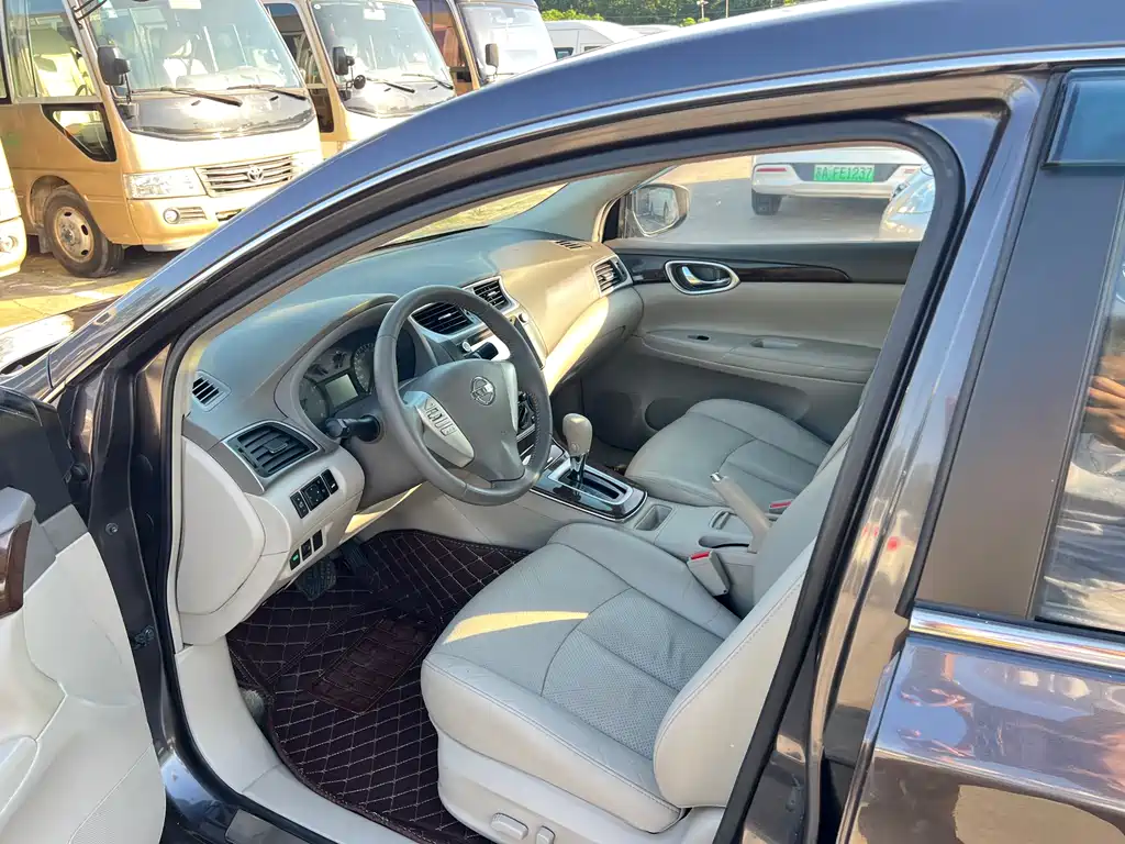 Nissan Sylphy 2012 1.6XL CVT Luxury