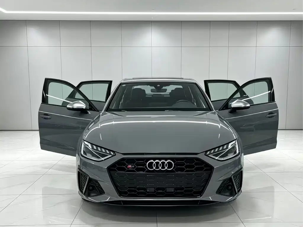 Купить Audi S4