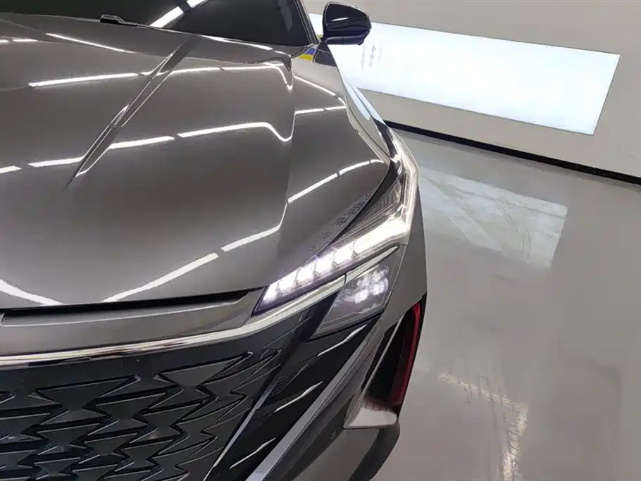 CHANGAN CHANGAN AUCHAN Z6