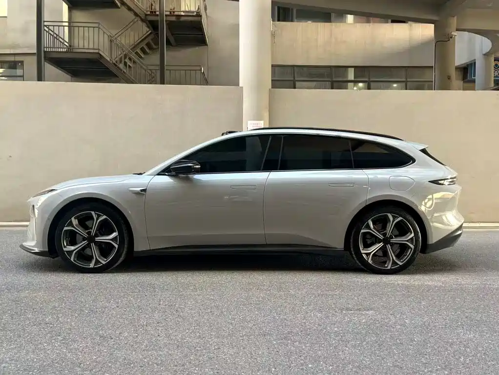 NIO ET5T — миниатюра 3