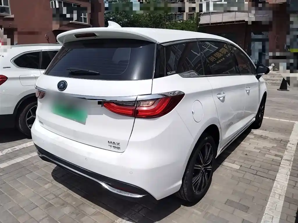 BYD Song MAX New Energy DM 1.5T Connected Supreme Advanced Type 7 seats China VI, фото 7