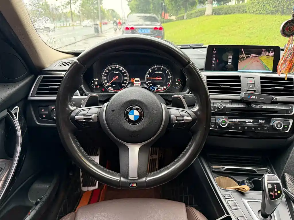 BMW 3 Series — миниатюра 14