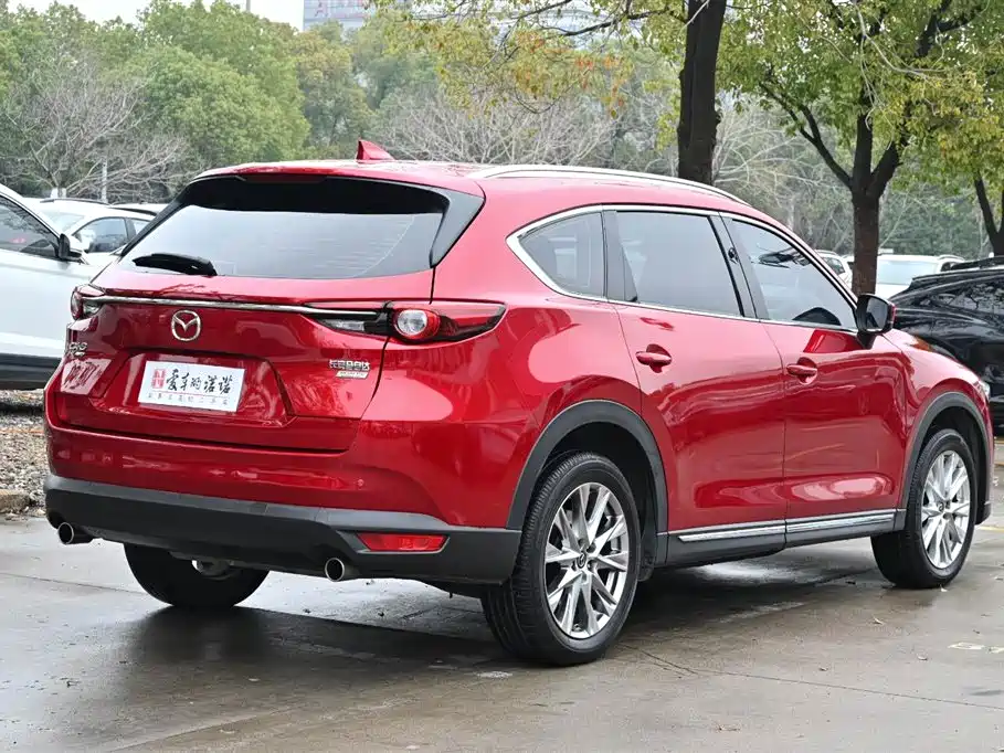 MAZDA CX 8
