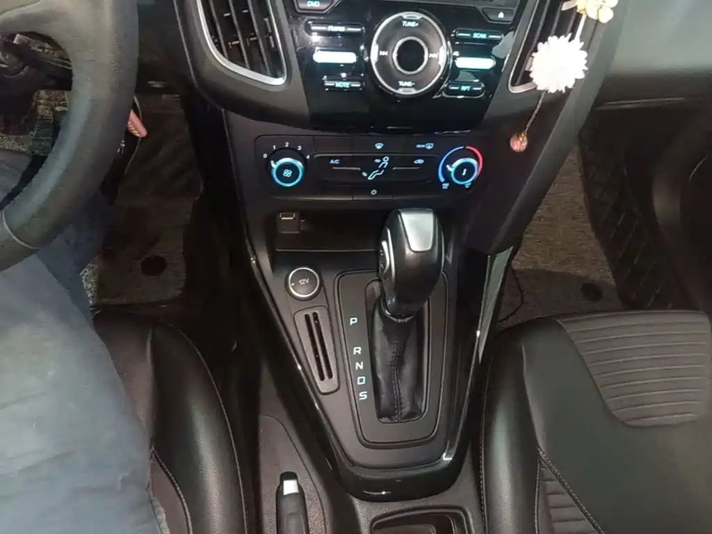 Ford Focus — миниатюра 14