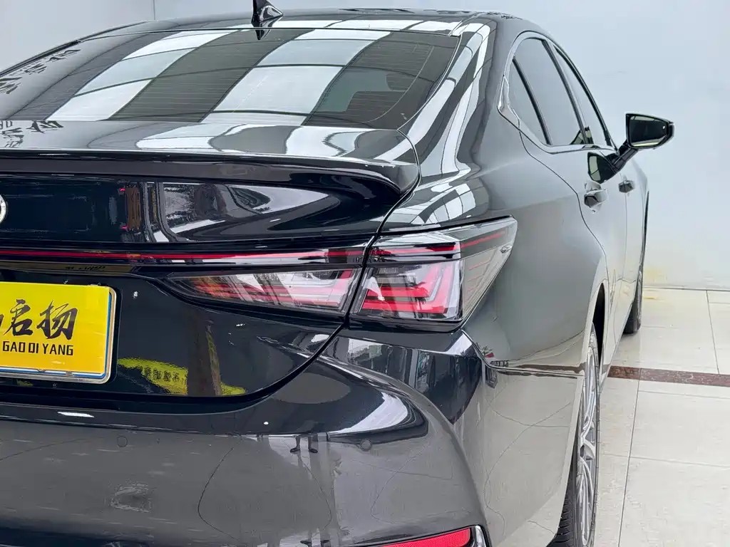 Lexus ES — фотографии объявления, Фото 25