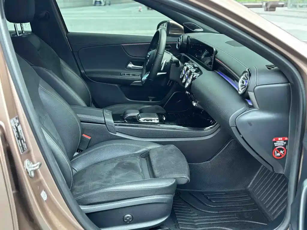 Mercedes-Benz A-Class — миниатюра 12