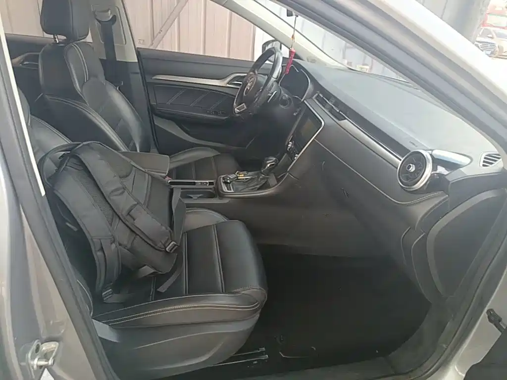 MG MG6 — миниатюра 25