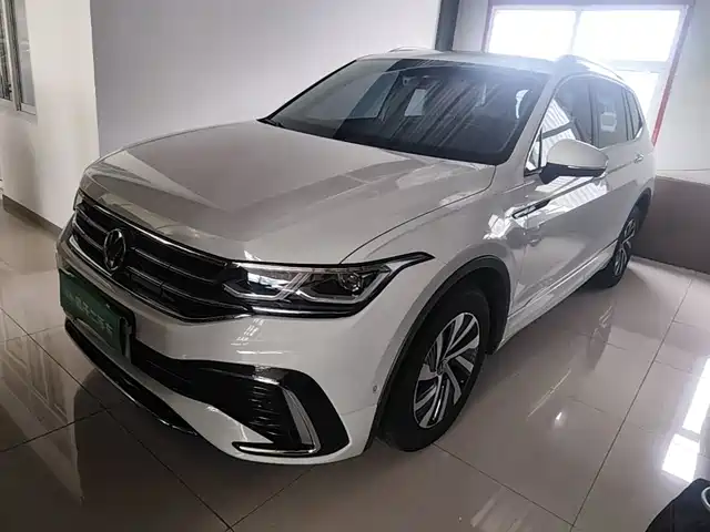 Volkswagen Tiguan L PHEV