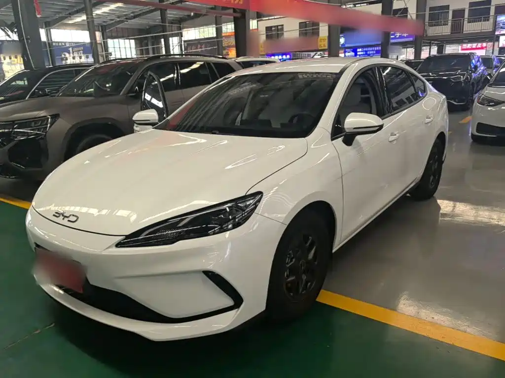 BYD Seal 05 DM-i — миниатюра 2