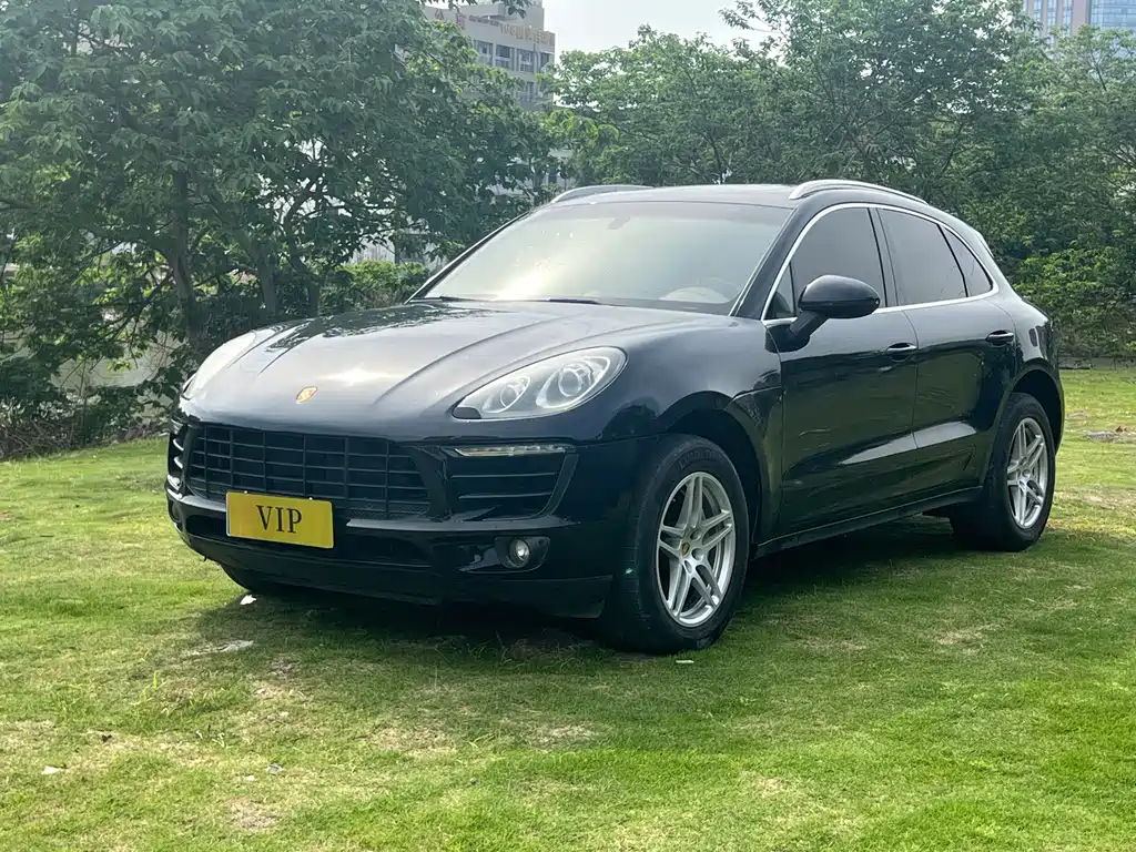Porsche Macan 2015