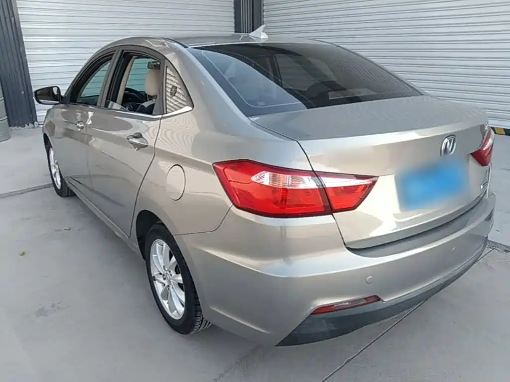 Changan V7 — миниатюра 5