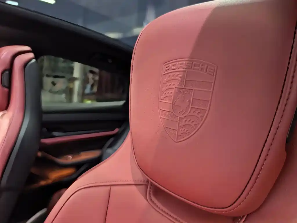 Porsche Taycan — миниатюра 14