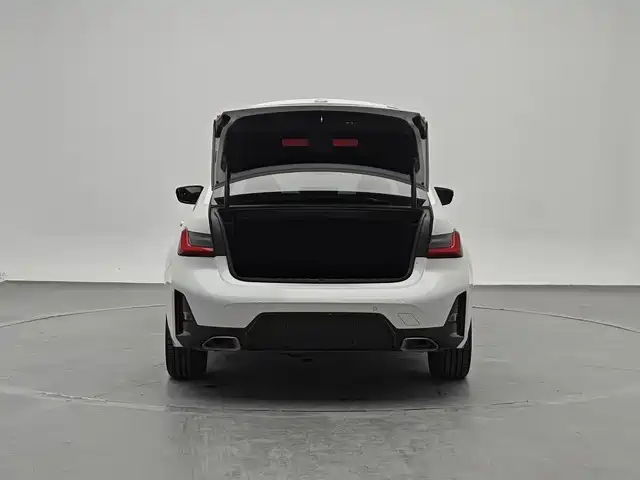 BMW 3 Series — миниатюра 10