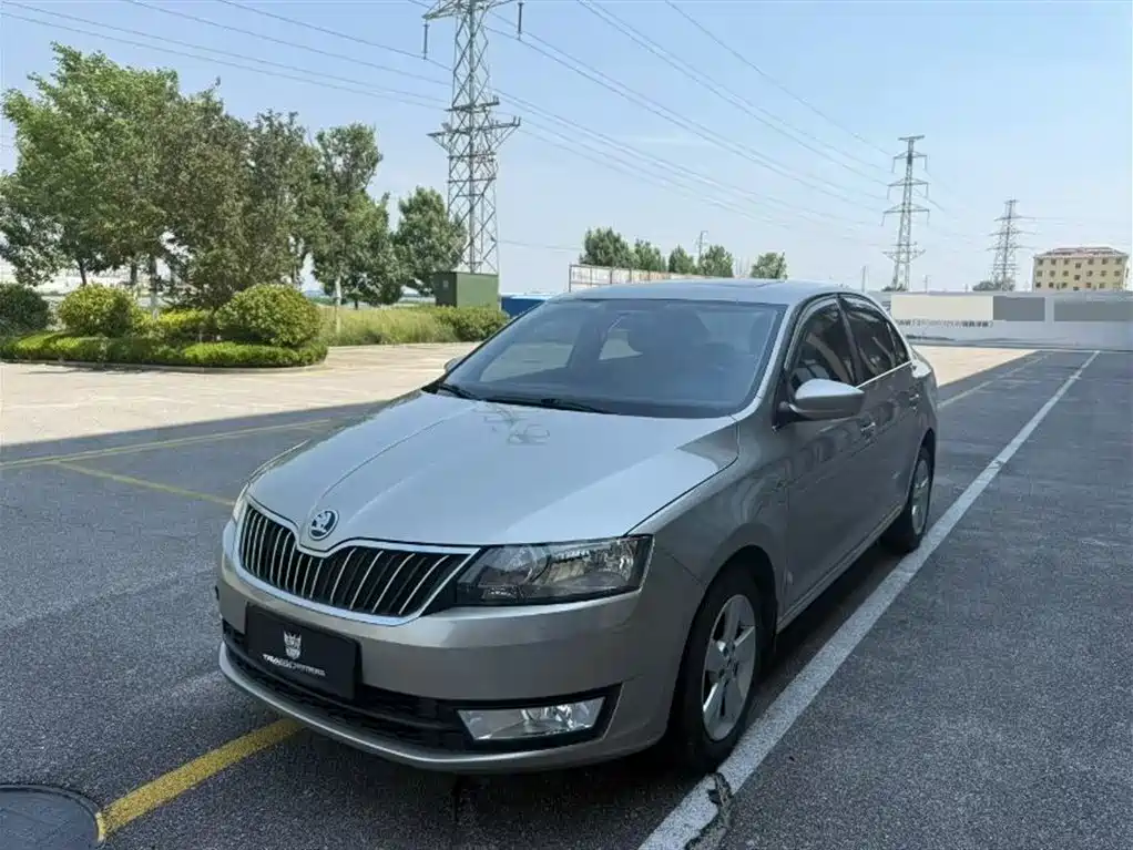 Купить Skoda Rapid