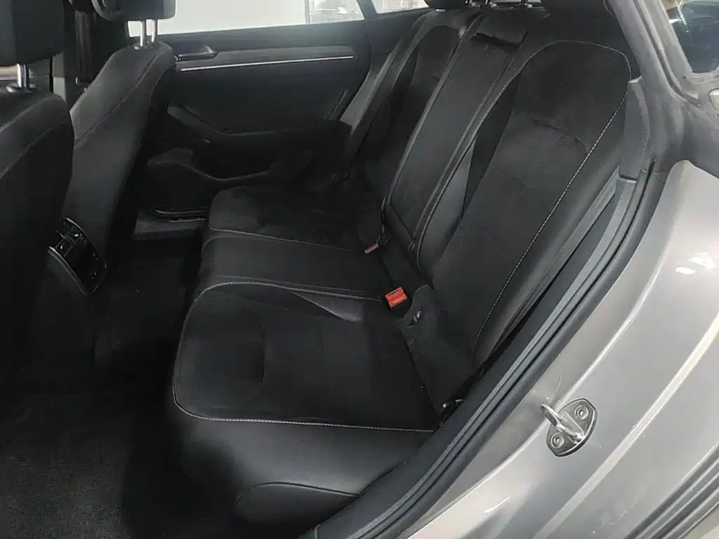 Volkswagen CC — миниатюра 17