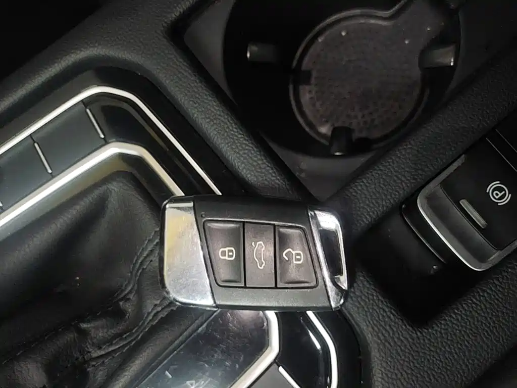 Volkswagen CC — миниатюра 9