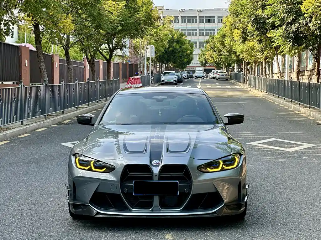 BMW M4 — миниатюра 2