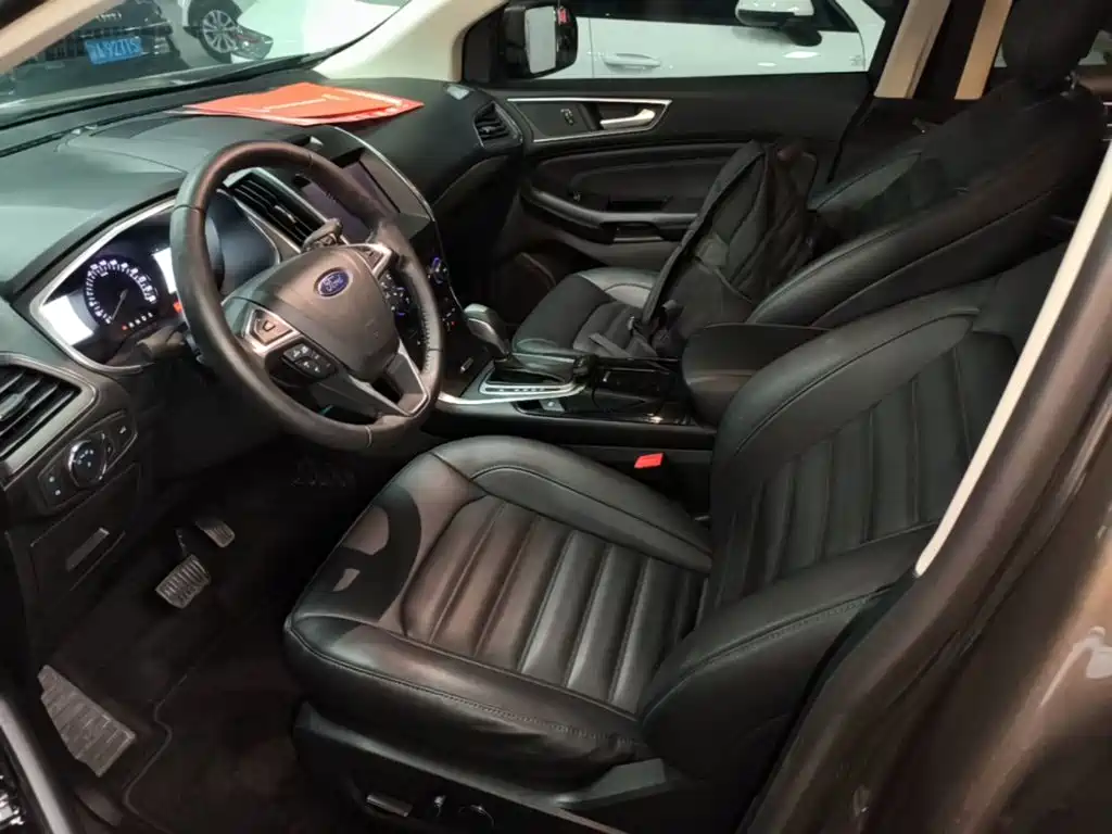 Ford Edge — миниатюра 15