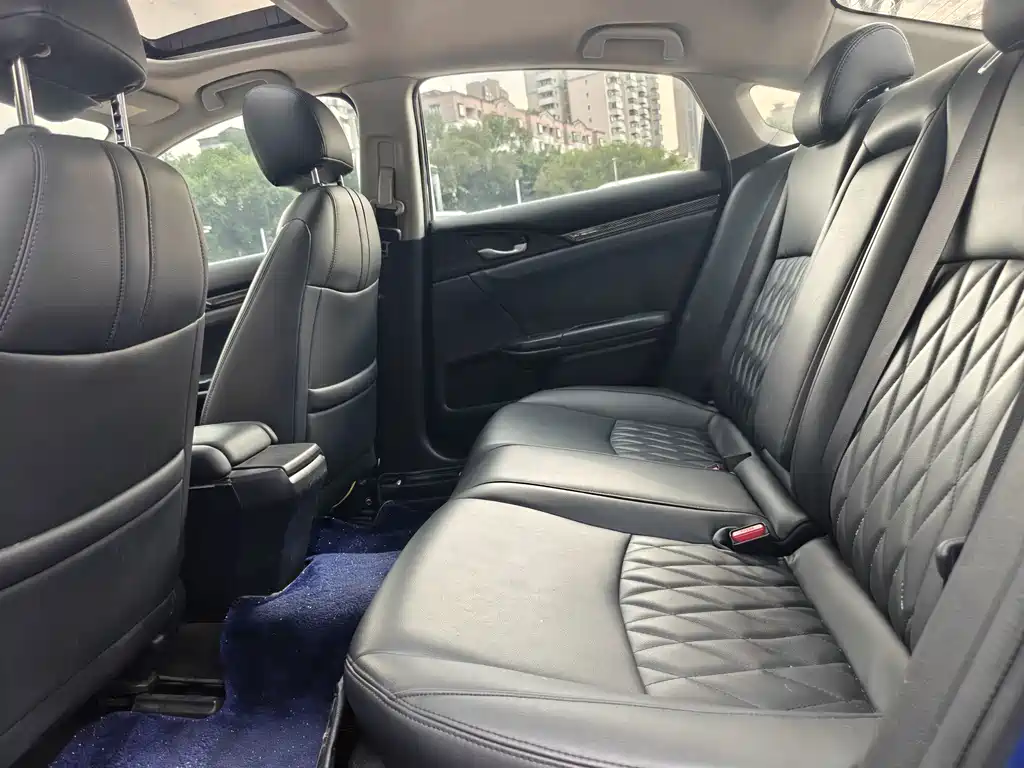 Honda Civic — миниатюра 8