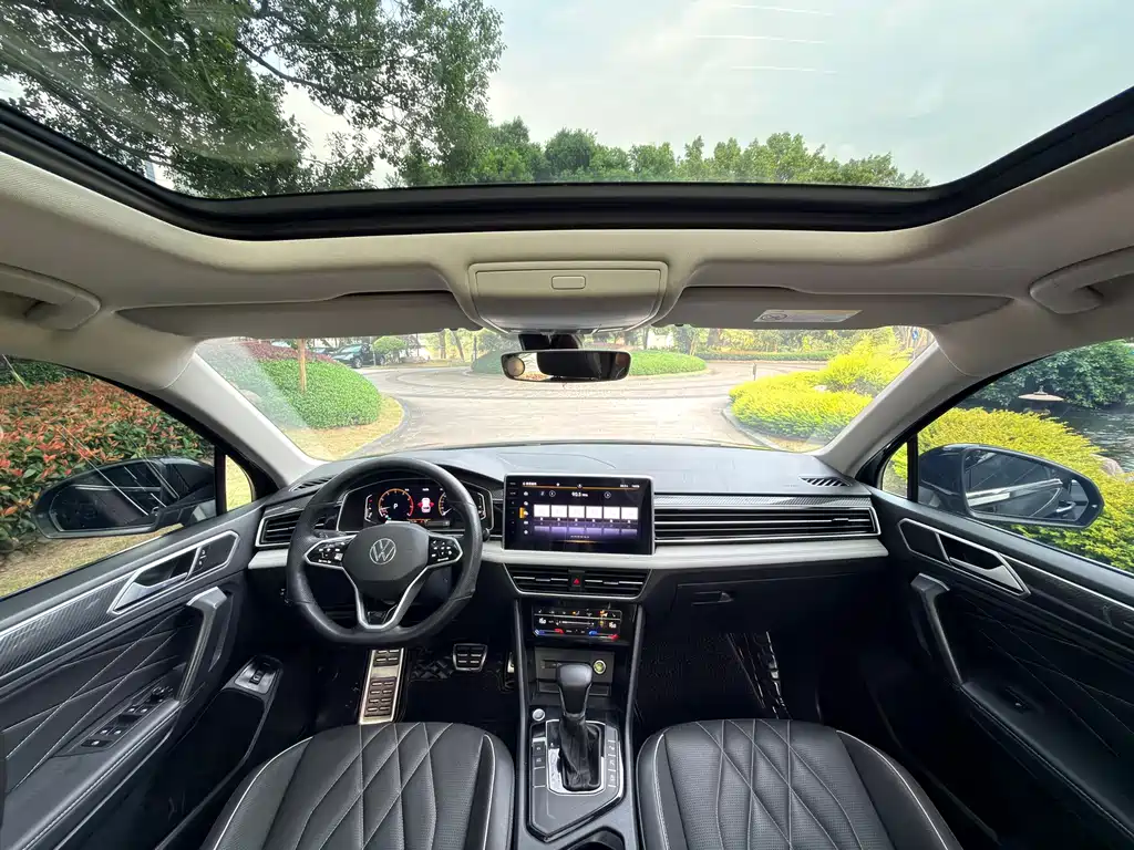 Volkswagen Tiguan L — миниатюра 6