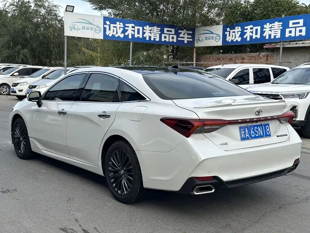 Toyota Avalon — миниатюра 7