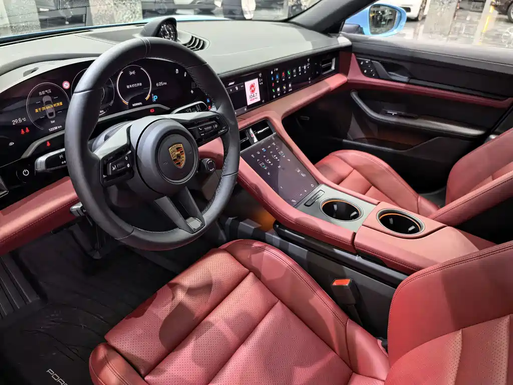 Porsche Taycan — миниатюра 8
