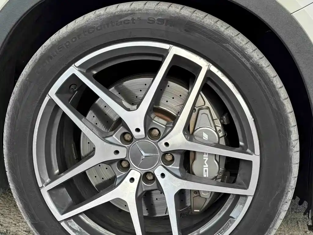 Mercedes-Benz GLA AMG — миниатюра 7