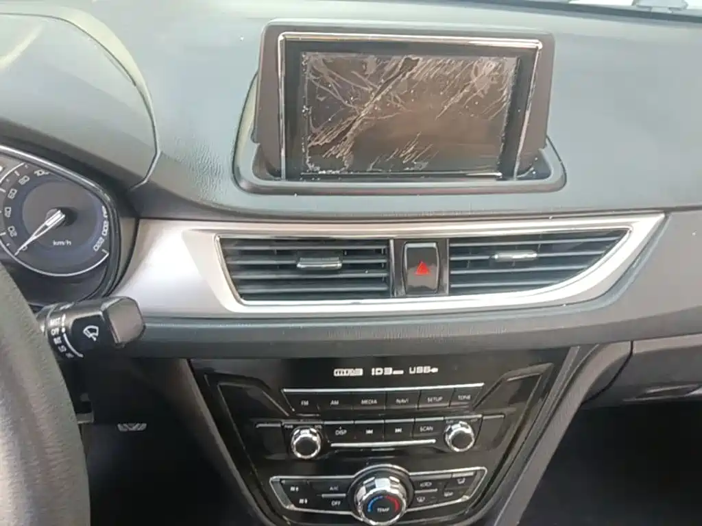 Changan V7 — миниатюра 13