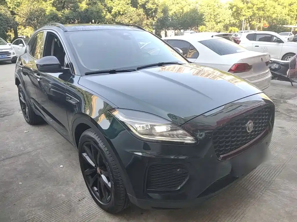 Jaguar E-PACE — миниатюра 4