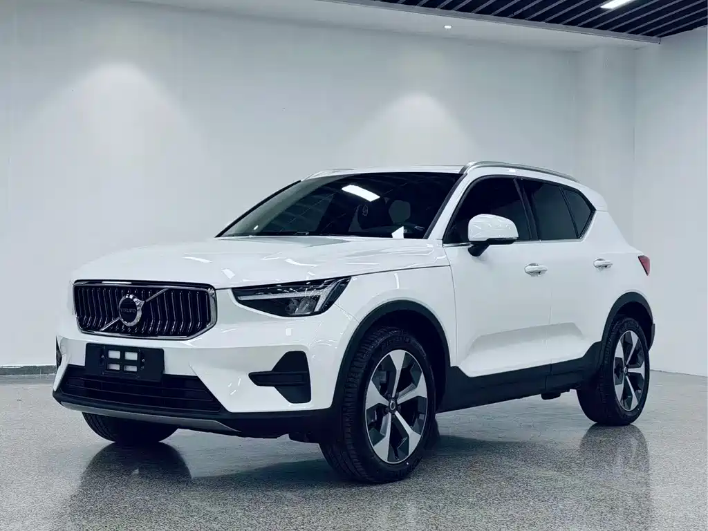 Volvo XC40 2023