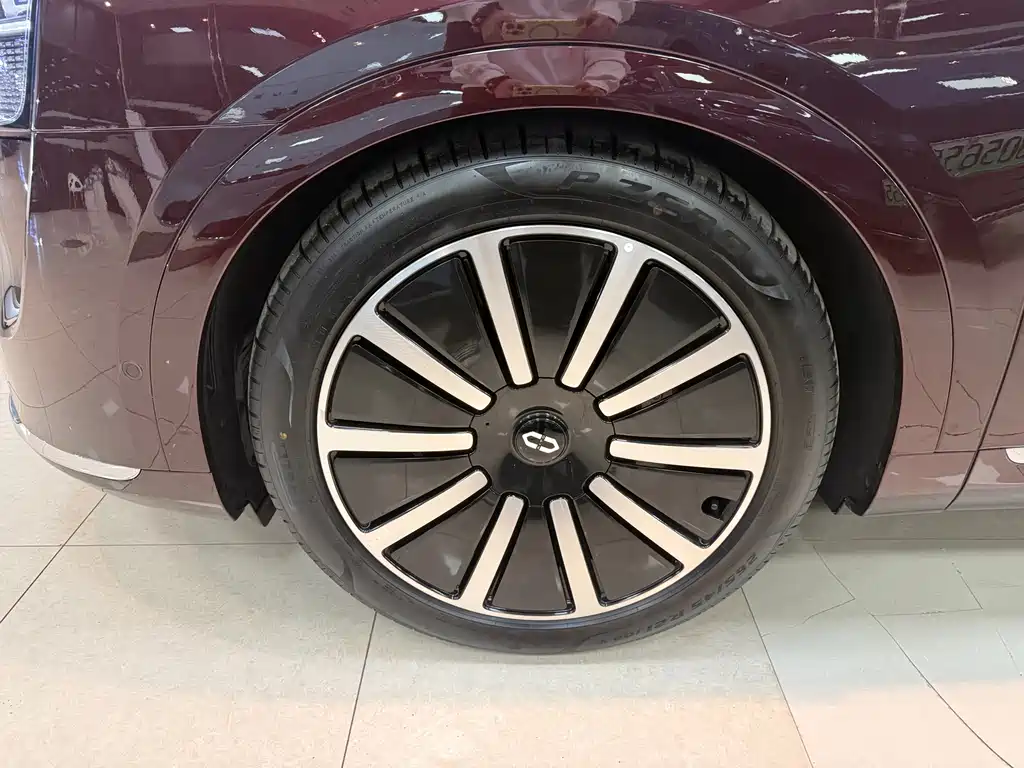 AITO ASK THE WORLD M9