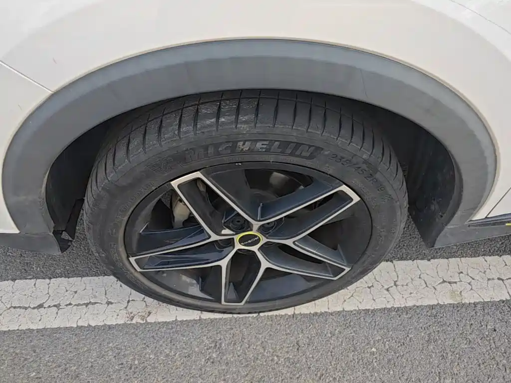 Roewe RX5 New Energy — миниатюра 23