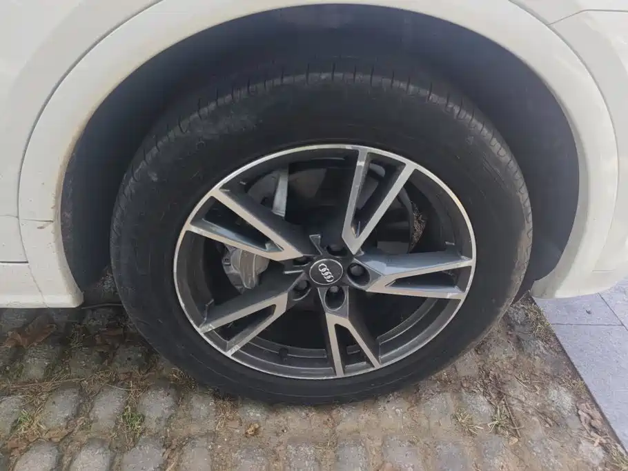 Audi Q5L — миниатюра 6