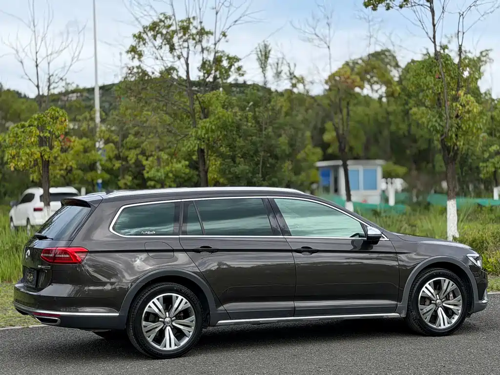 Volkswagen Passat Variant 2017 380TSI