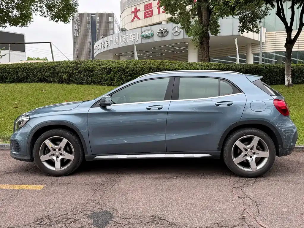 Mercedes-Benz GLA (Import) — миниатюра 3