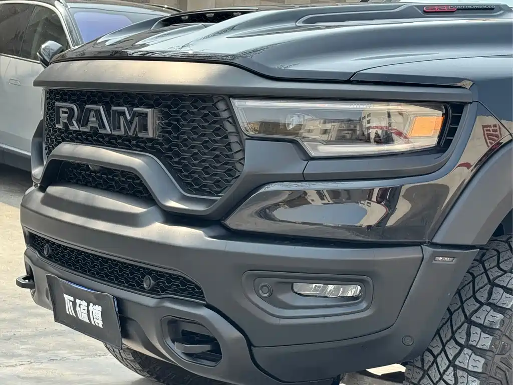 Ram Trucks 2022 6.2T