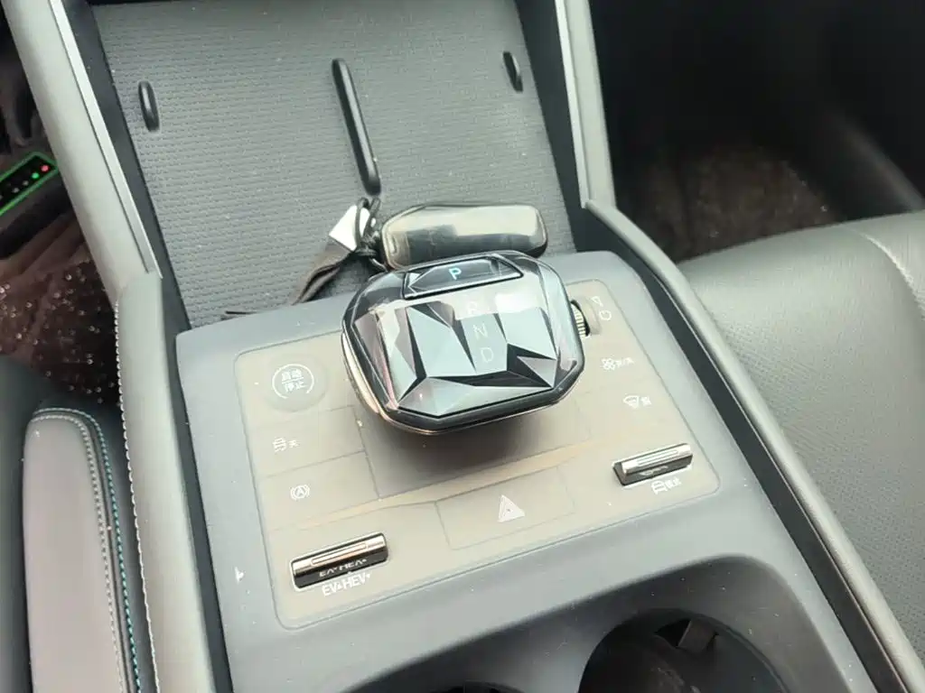 BYD Qin L — миниатюра 14