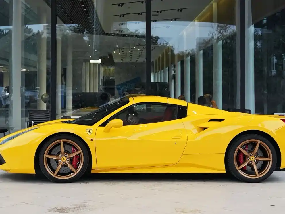Ferrari 488 - фото 15