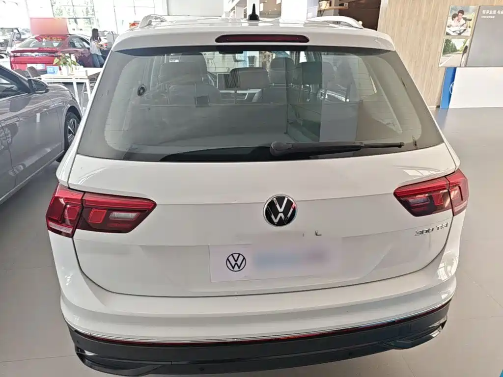 Volkswagen Tiguan L — миниатюра 6