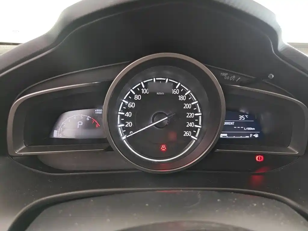 Mazda 3 Axela — миниатюра 4