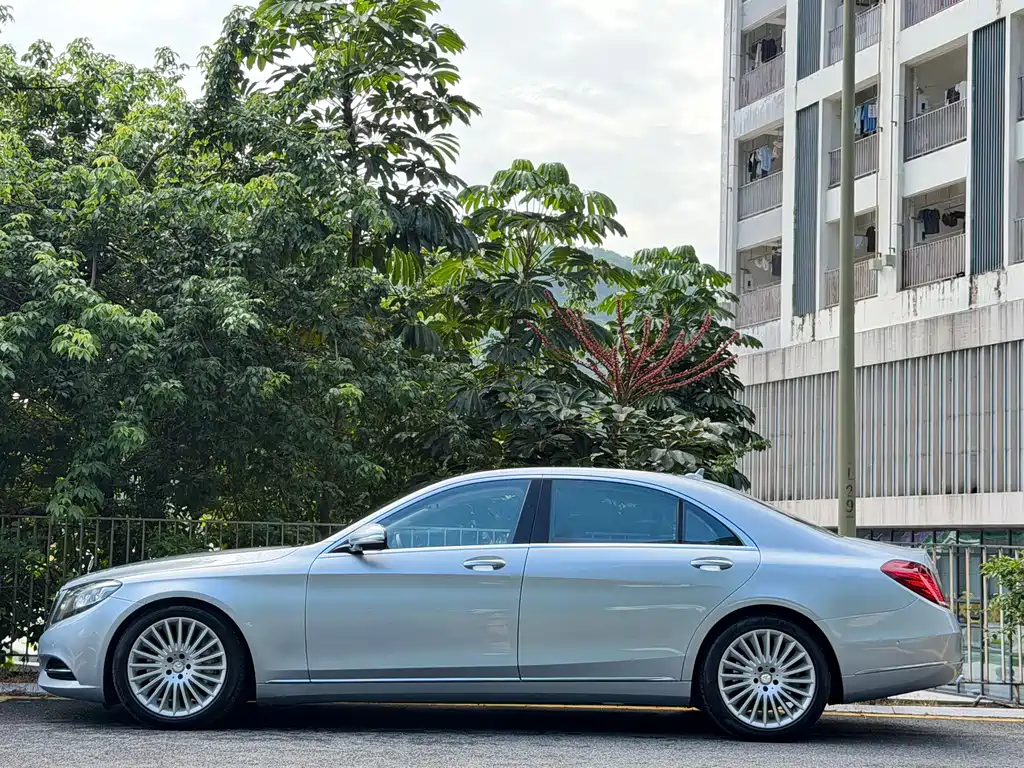 Mercedes-Benz S-Class — миниатюра 7