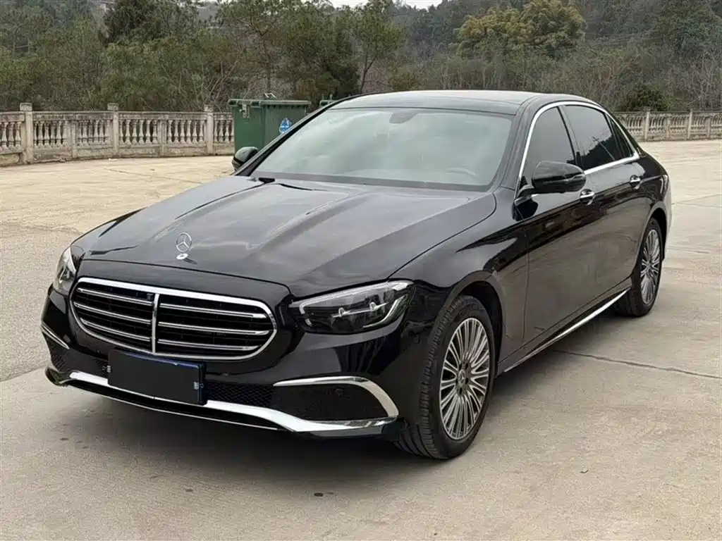 Mercedes-Benz E-Class 2021