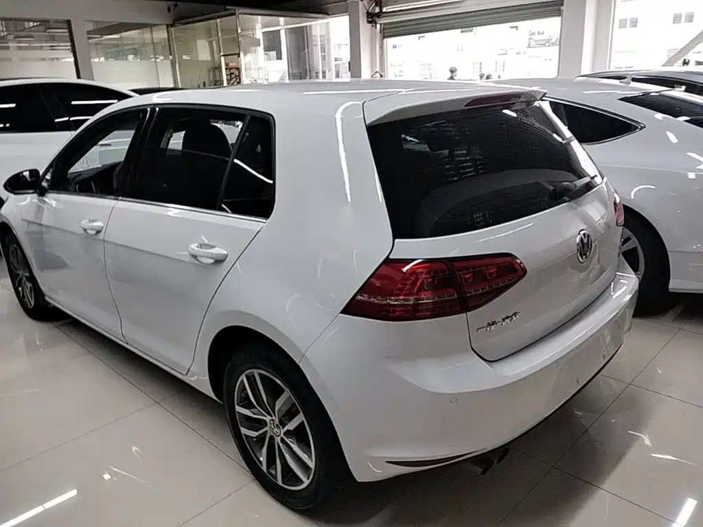 Volkswagen Golf — миниатюра 5