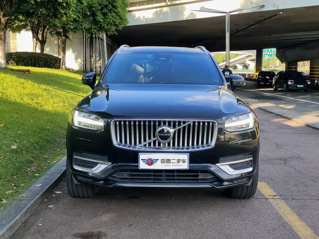 Volvo XC90 — миниатюра 2