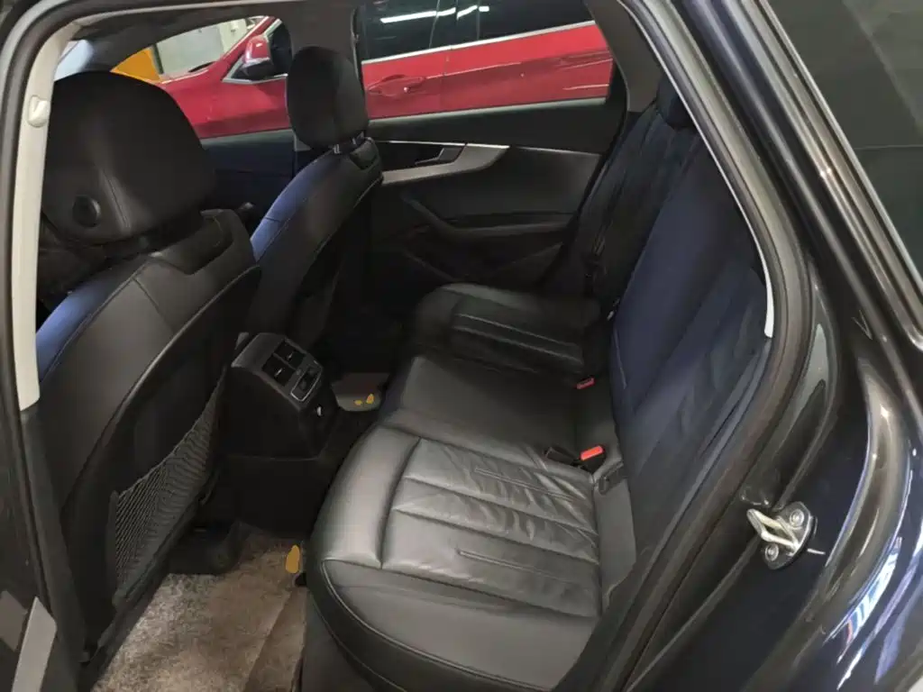 Audi A4 (Import) — миниатюра 17
