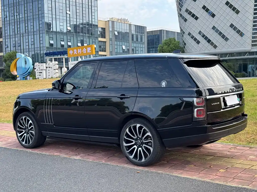 Land Rover Range Rover — миниатюра 8