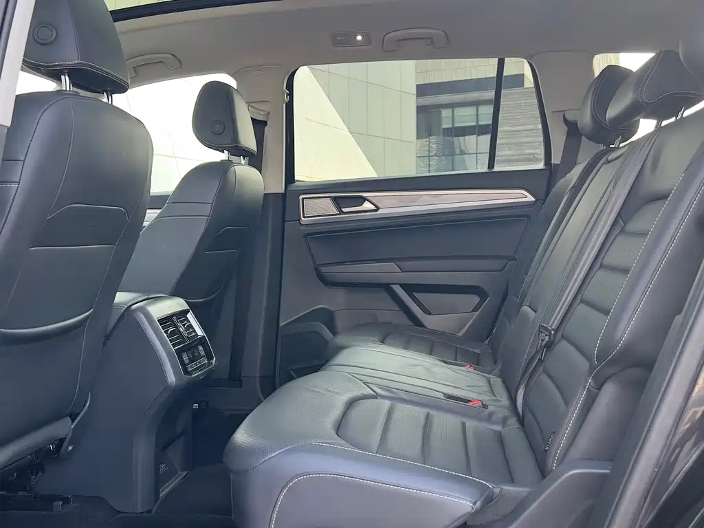 Volkswagen Teramont — миниатюра 15