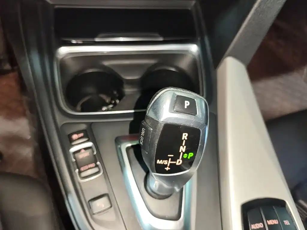 BMW 3 Series — миниатюра 14