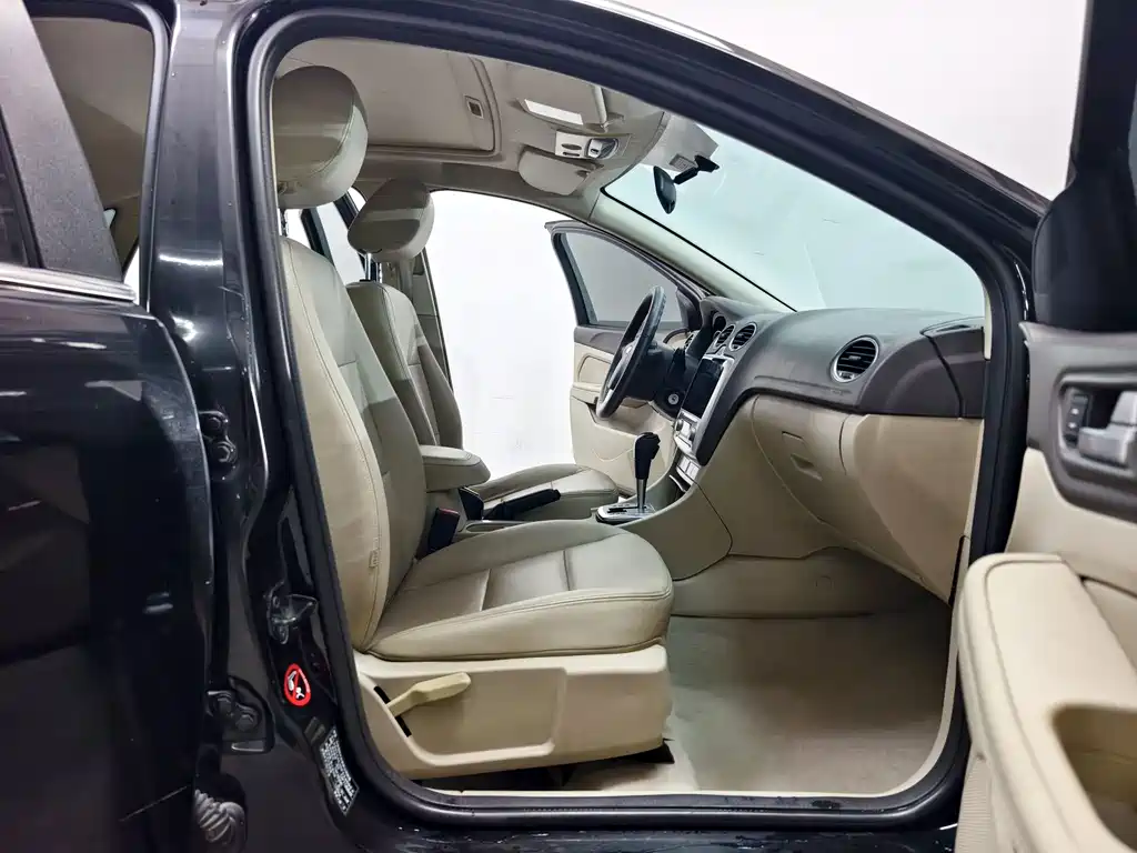 Ford Focus — миниатюра 14