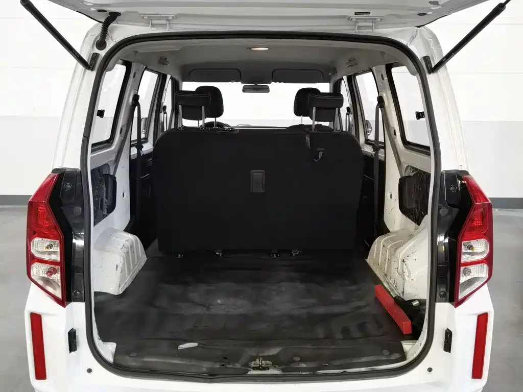 Wuling Hongguang PLUS — миниатюра 16